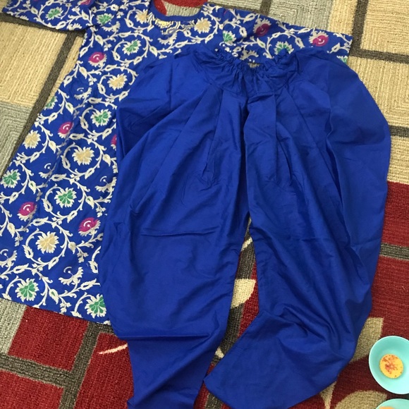 Beautiful blue Katan dress - Picture 5 of 8